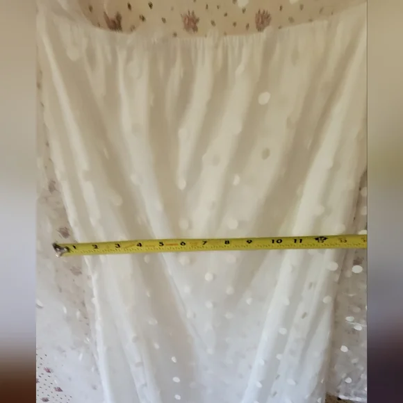 Sexy white polk-a-dot cocktail dress  w/ sheer sleeves. Size L.(8/10). New - Picture 5 of 14